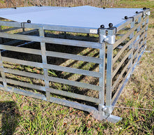 Load image into Gallery viewer, 5'X5' Mobile Broiler Chicken Tractor