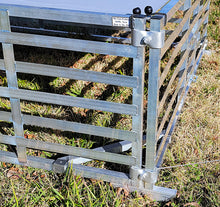 Load image into Gallery viewer, 5'X5' Mobile Broiler Chicken Tractor
