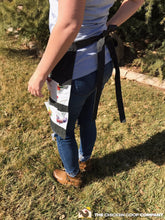 Load image into Gallery viewer, Egg Apron with 14 Pockets